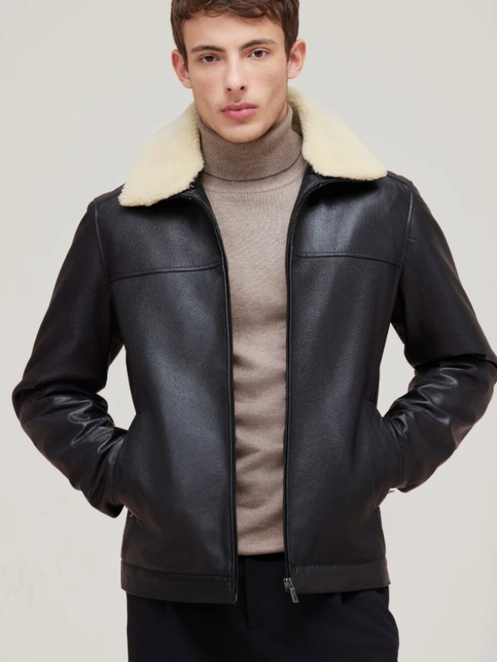 Danier- ROGER Genuine Leather Bomber- Medium